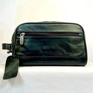 Kenneth Cole Reaction Black Toiletry Bag